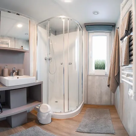 Tiny House Mit Terrasse Und Garten In Altstadtnaehe Inkl Parkplatz Σπίτι διακοπών *